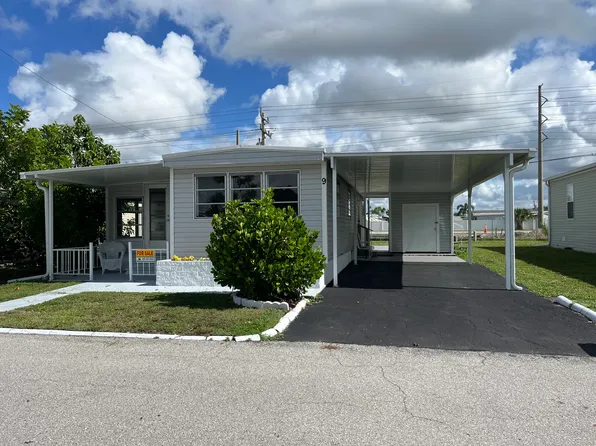 9 Hobnail Dr #9, North Fort Myers, FL 33903