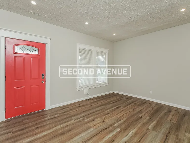 2117 Osage Ave — Photo 6