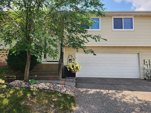 2nd image of 4444 Woodgate Ct