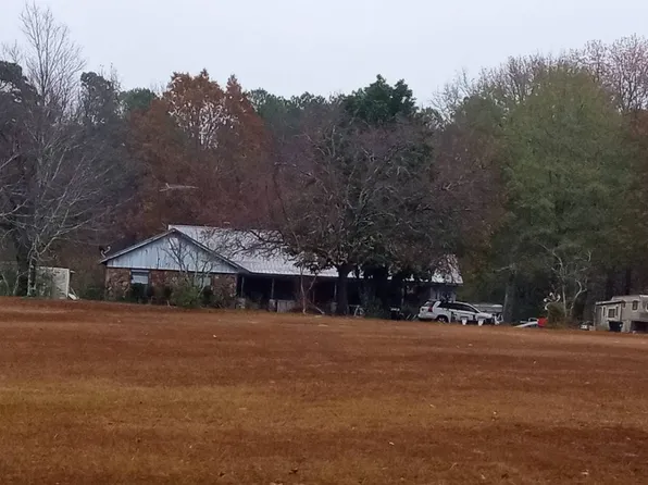 7911 Cross Rd, Pine Bluff, AR 71603