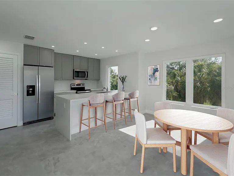 310 Hibiscus St #B — Photo 1