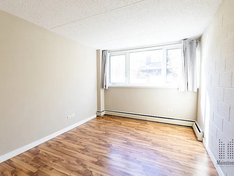223 Victoria Dr — Photo 9