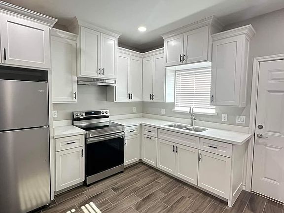 2nd image of 2605 W Israel Ave #1