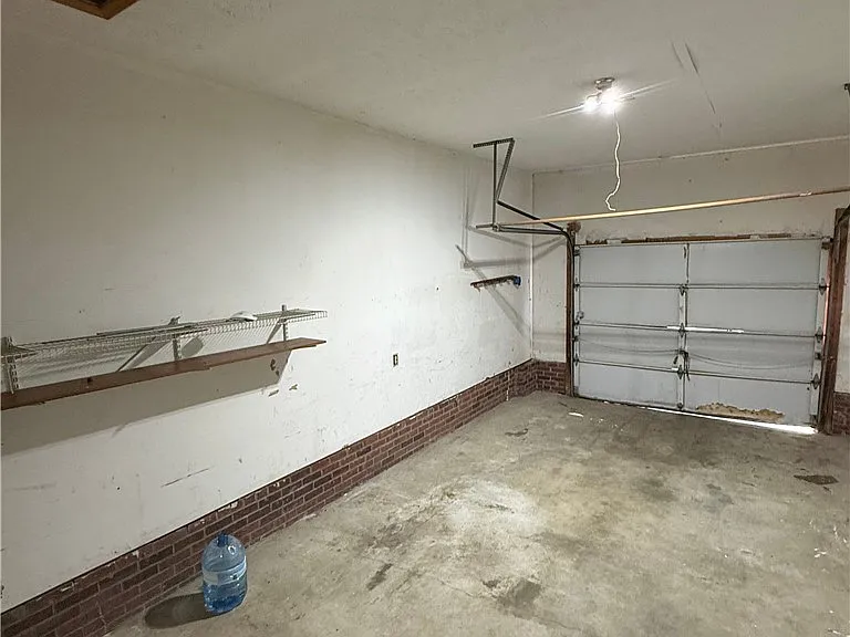 6731 Winchester St — Photo 18