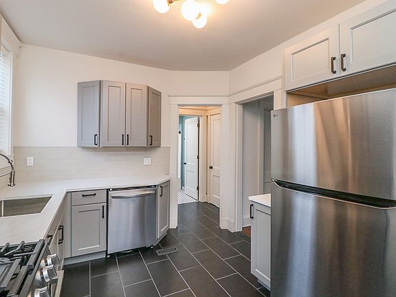 5th image of 2109 Williams Ave #2109