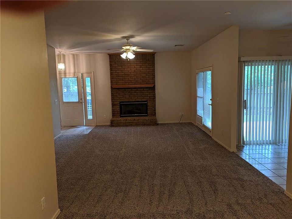1st image of 2901 Green Canyon Dr