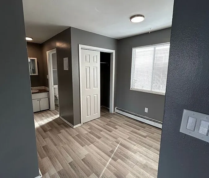 Keri Lyn Apartments — Photo 28