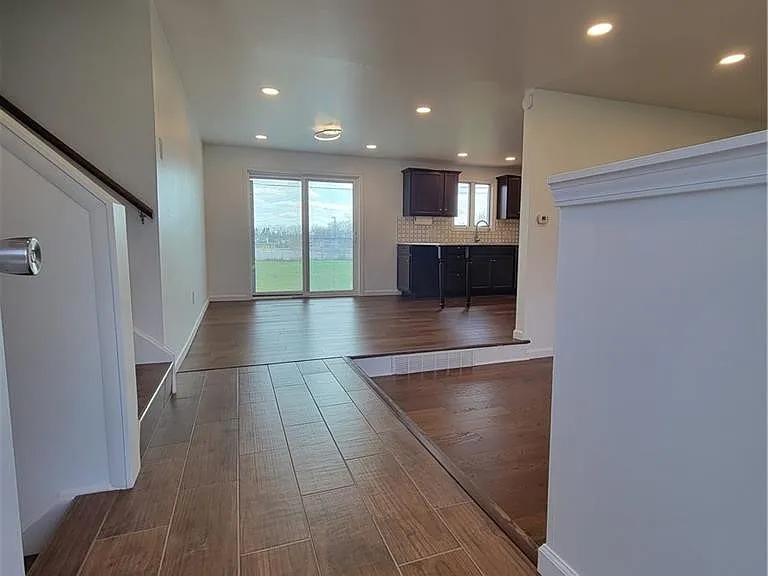 47 Crimson Bramble Rd — Photo 3