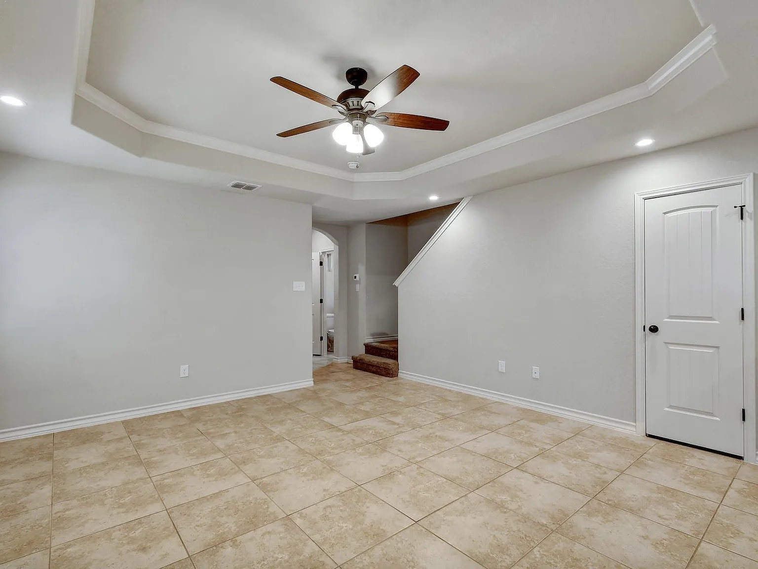 6930 Lakeview Dr — Photo 4