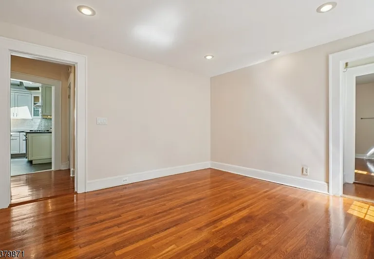 163 Myrtle Ave — Photo 28