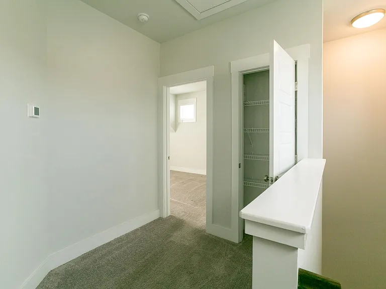48 Cottage Way — Photo 23