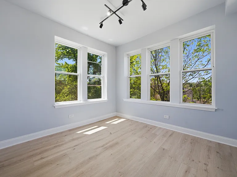 541 N Lawndale Ave #3 — Photo 6