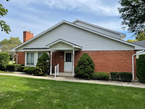 42063 Toddmark Ln, Clinton Township, MI