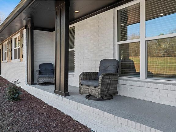 3rd image of 2604 Flat Shoals Rd SW