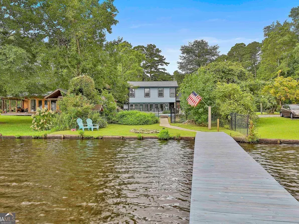 771 Ragsdale Rd, Sharpsburg, GA 30277