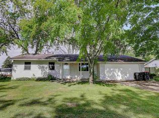 314 N Pleasant St, Cambridge, WI 53523