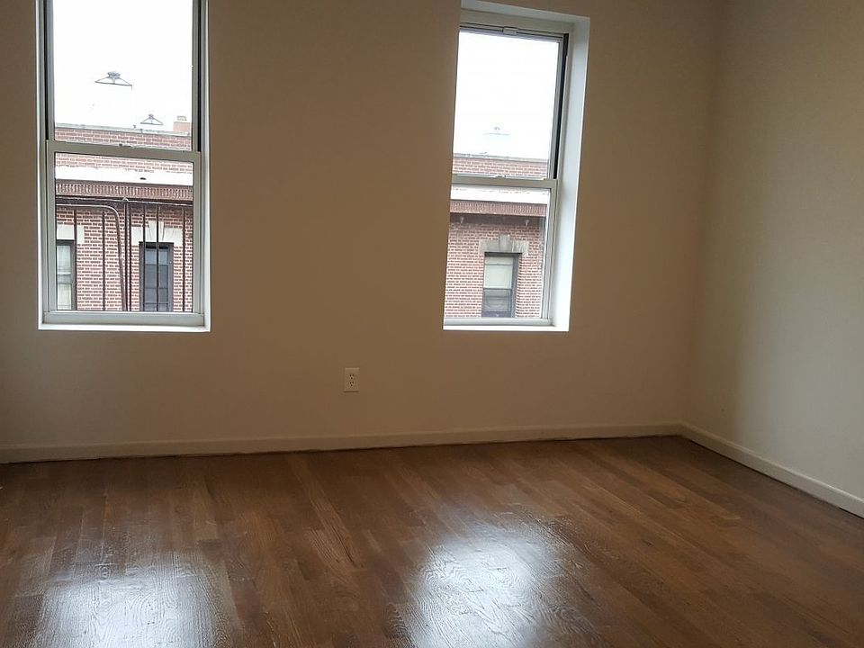 2nd image of 155 W 162nd St APT 2L