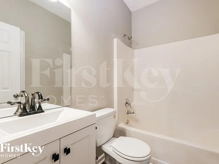 7864 Wrotham Cir — Photo 17