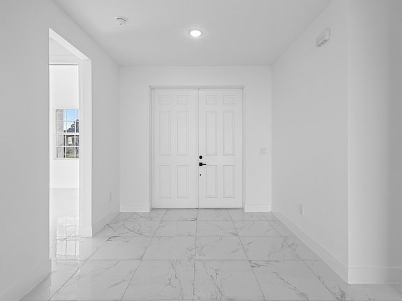 4th image of 3214 SW Hambrick Street
