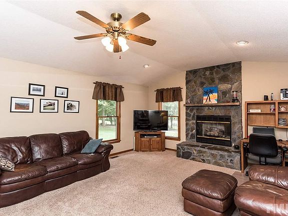 3rd image of 363 Canterwood Dr