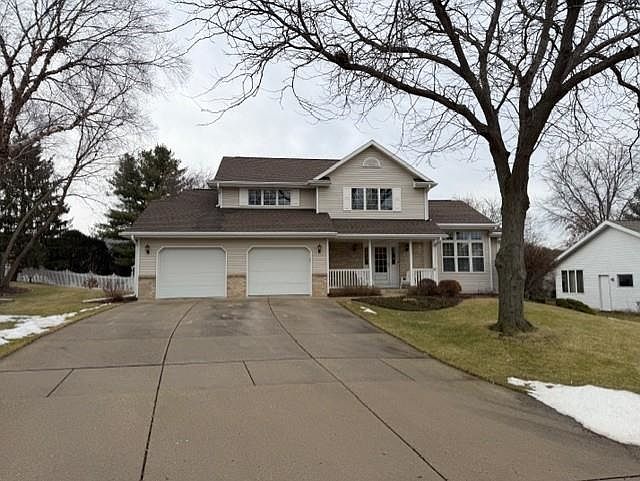 1st image of 3010 Dartmouth Dr