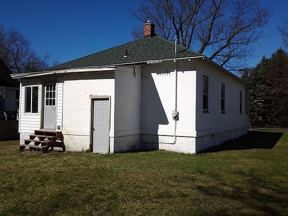 4th image of 145 Spruce Ave