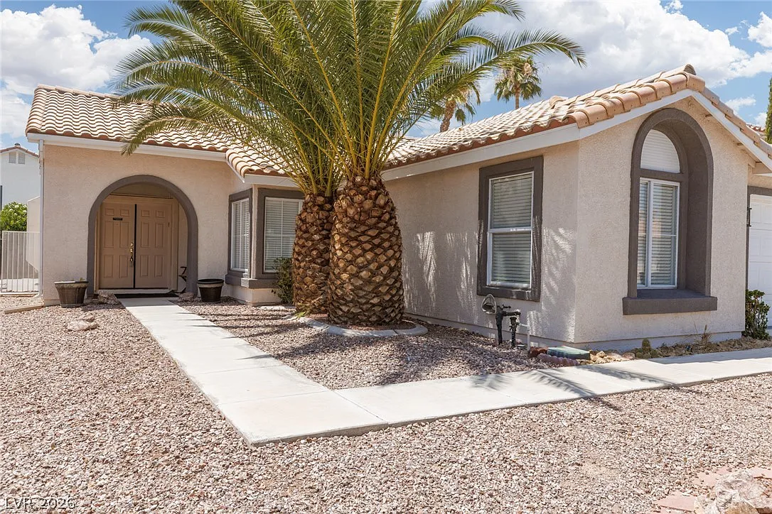 2 bed, 2.0 bath, 1826 sqft, $1,930 — Photo 3