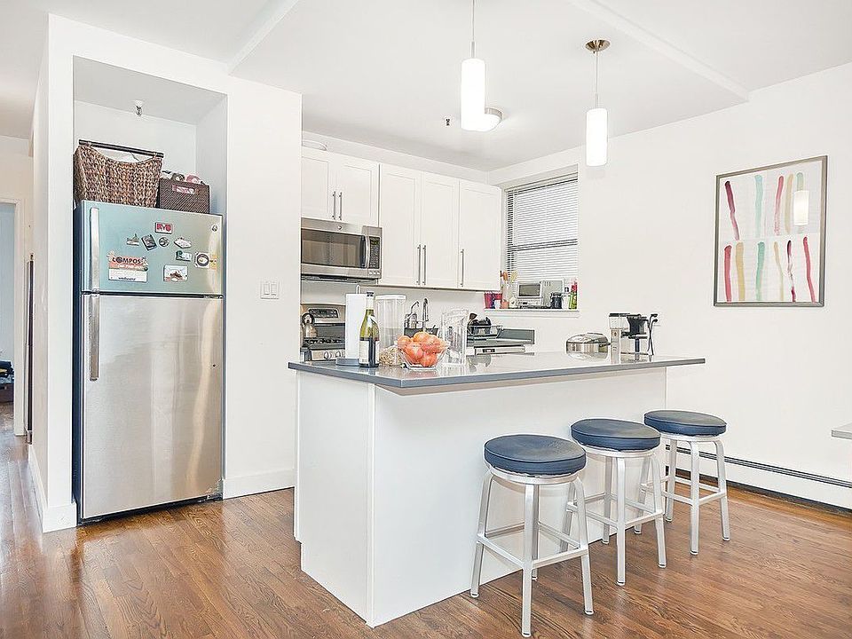 1st image of 315 W 113th St APT 2C