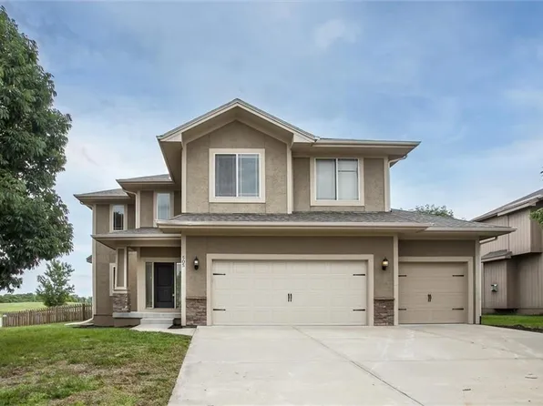 505 SW Eagles Ridge Dr, Blue Springs, MO 64014