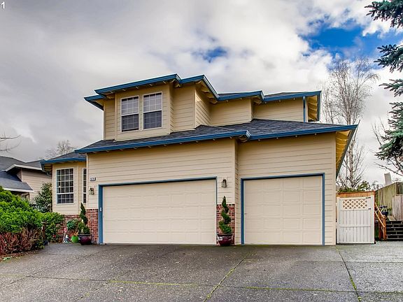 2nd image of 2678 NE Lindsey Dr