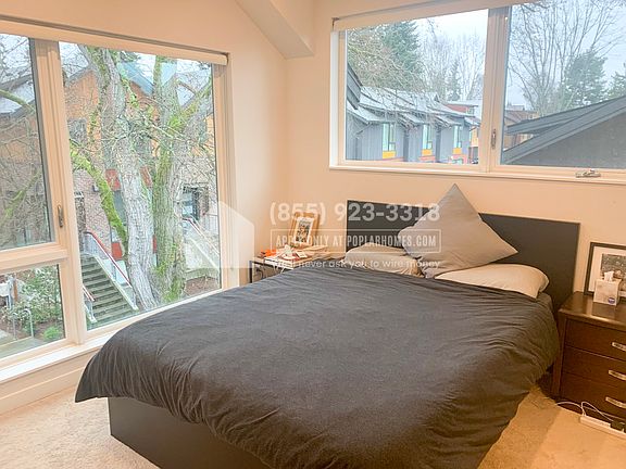 4th image of 6525 34th Ave NE #A