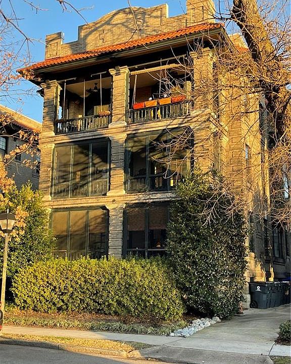 1st image of 812 Stockley Gdns APT 10