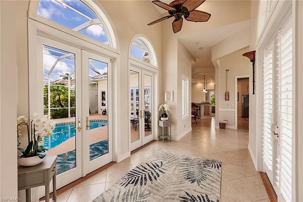 4 bed, 2.5 bath, 2350 sqft, $13,500 — Photo 4