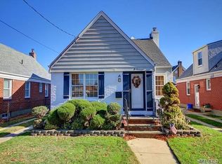 81 Lamberson St, Valley Stream, NY 11580