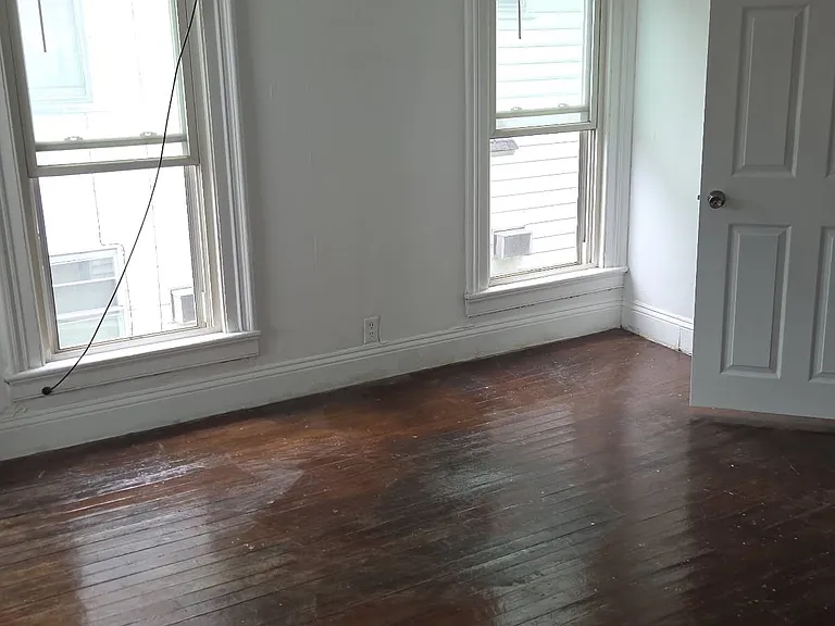 97 Oak St #3 — Photo 11