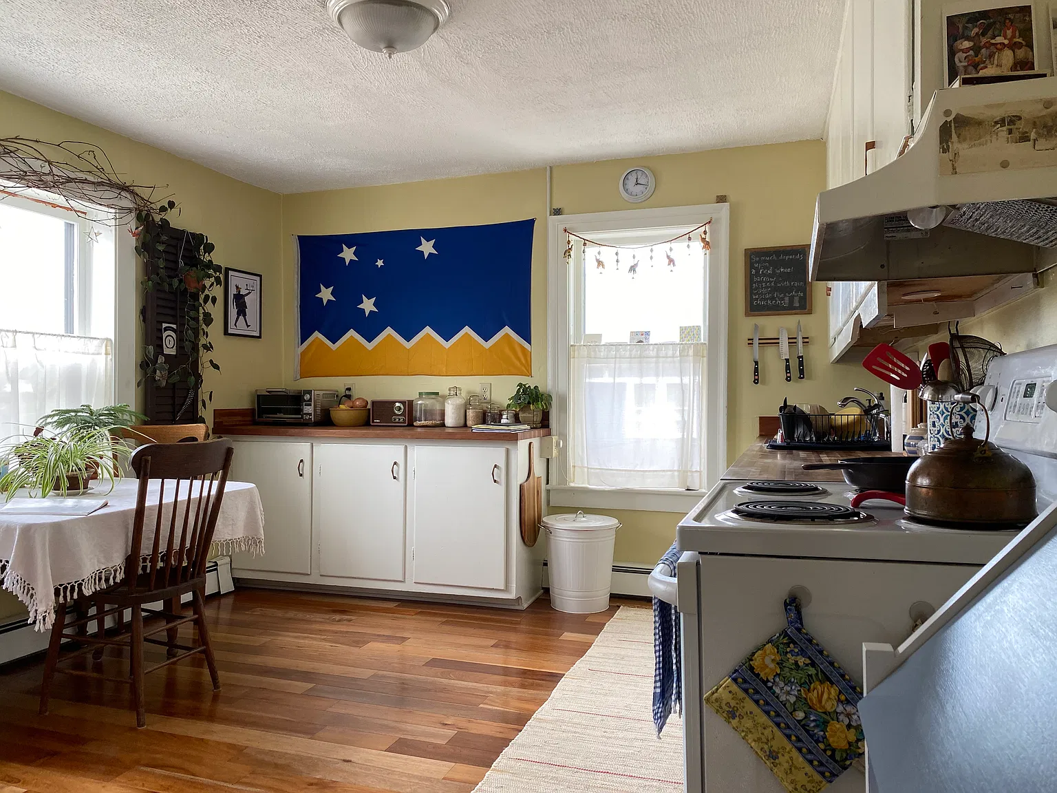 1 bed, 700 sqft, $2,200 — Photo 4