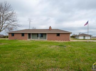 3742 SE 61st St, Berryton, KS 66409