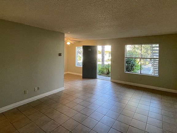 5th image of 1610 N Santa Fe Ave APT 21