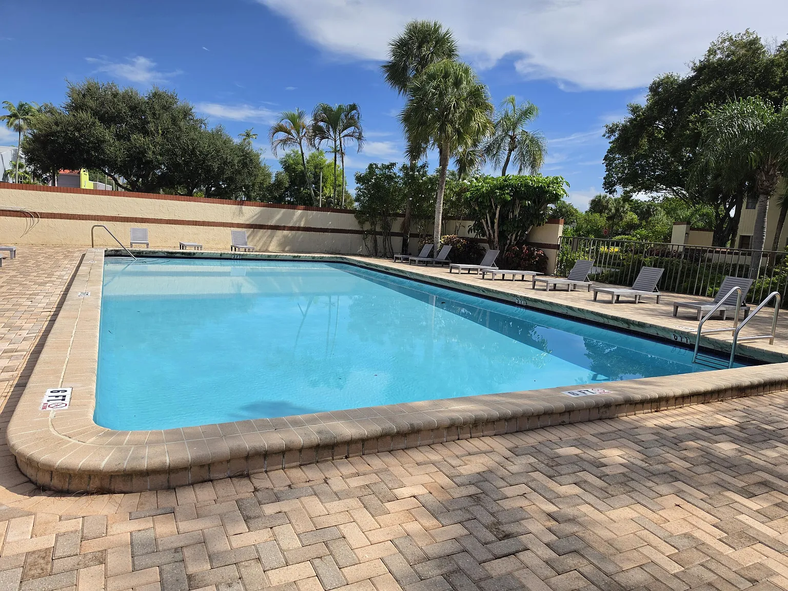 2 bed, 2.0 bath, 950 sqft, $1,850 — Photo 3