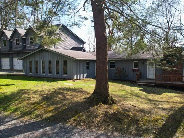 587 Lakeview Heights Dr, Mount Nebo, WV 26679