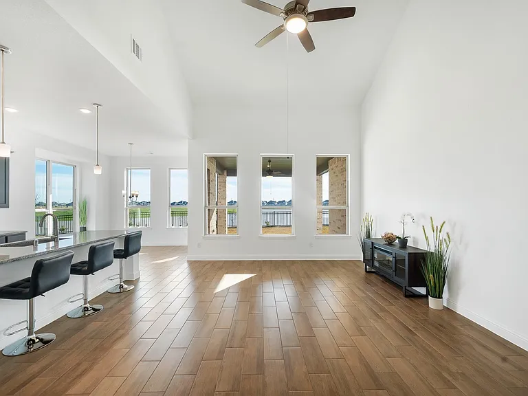 2060 Terra Rose Dr — Photo 11