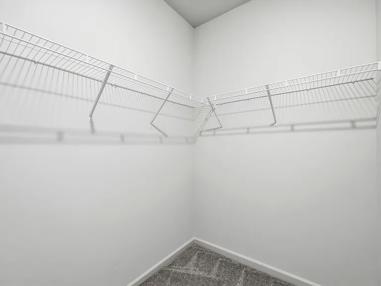 190 Grove Cir #104 — Photo 18