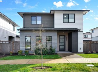 16492 SE Silver Creek Falls Dr, Happy Valley, OR 97086