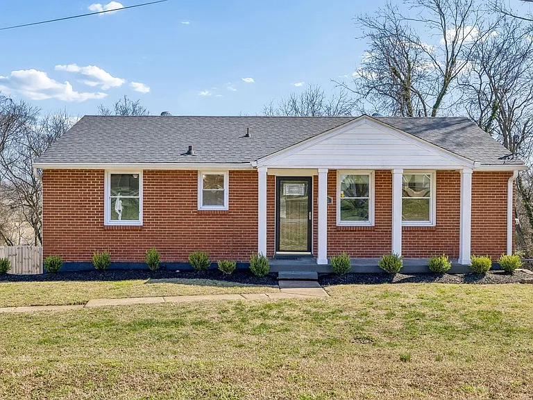 833 Rose Park Dr — Photo 1
