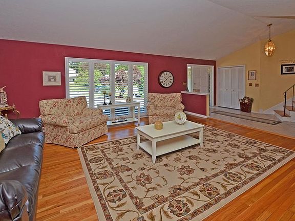 5th image of 1415 Mozart Dr