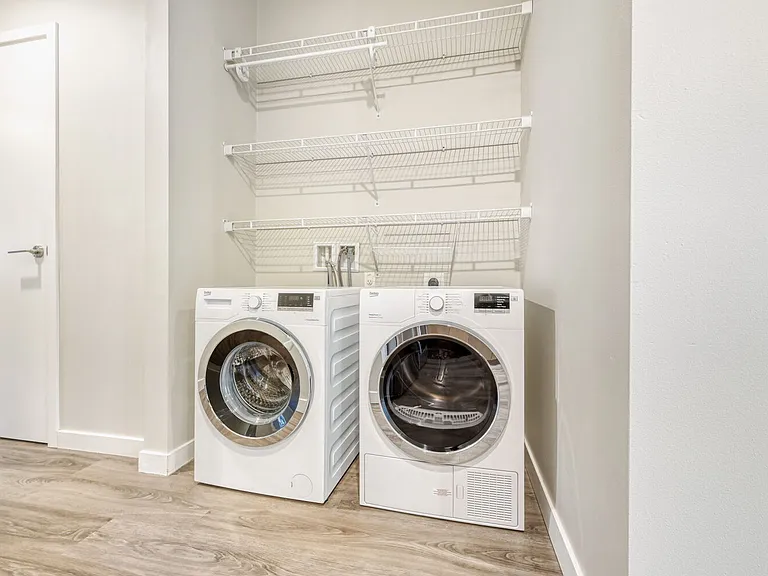 6310 N Maryland Ave #103 — Photo 8