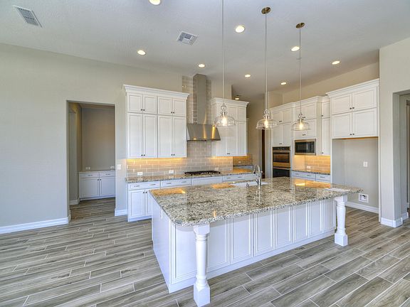 5th image of 9432 W Villa Hermosa