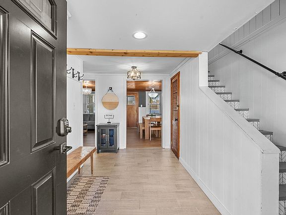 4th image of 1519 Havens Dr. #A