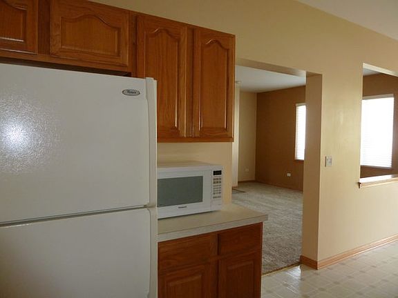 5th image of 21104 W Braxton Ln