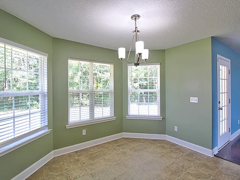 720 Highgrove Ct — Photo 10